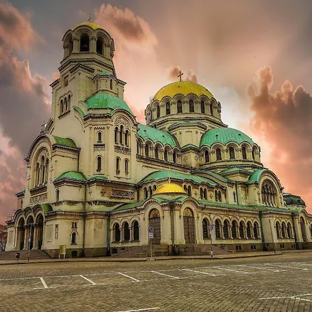 Calmness In The Busy Center * Sofia